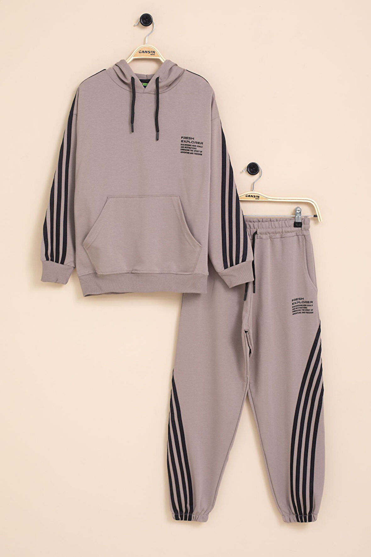 Kahverengi Şerit Detaylı Yazı Baskılı Kapüşonlu Erkek Çocuk Eşofman Takımı 21452