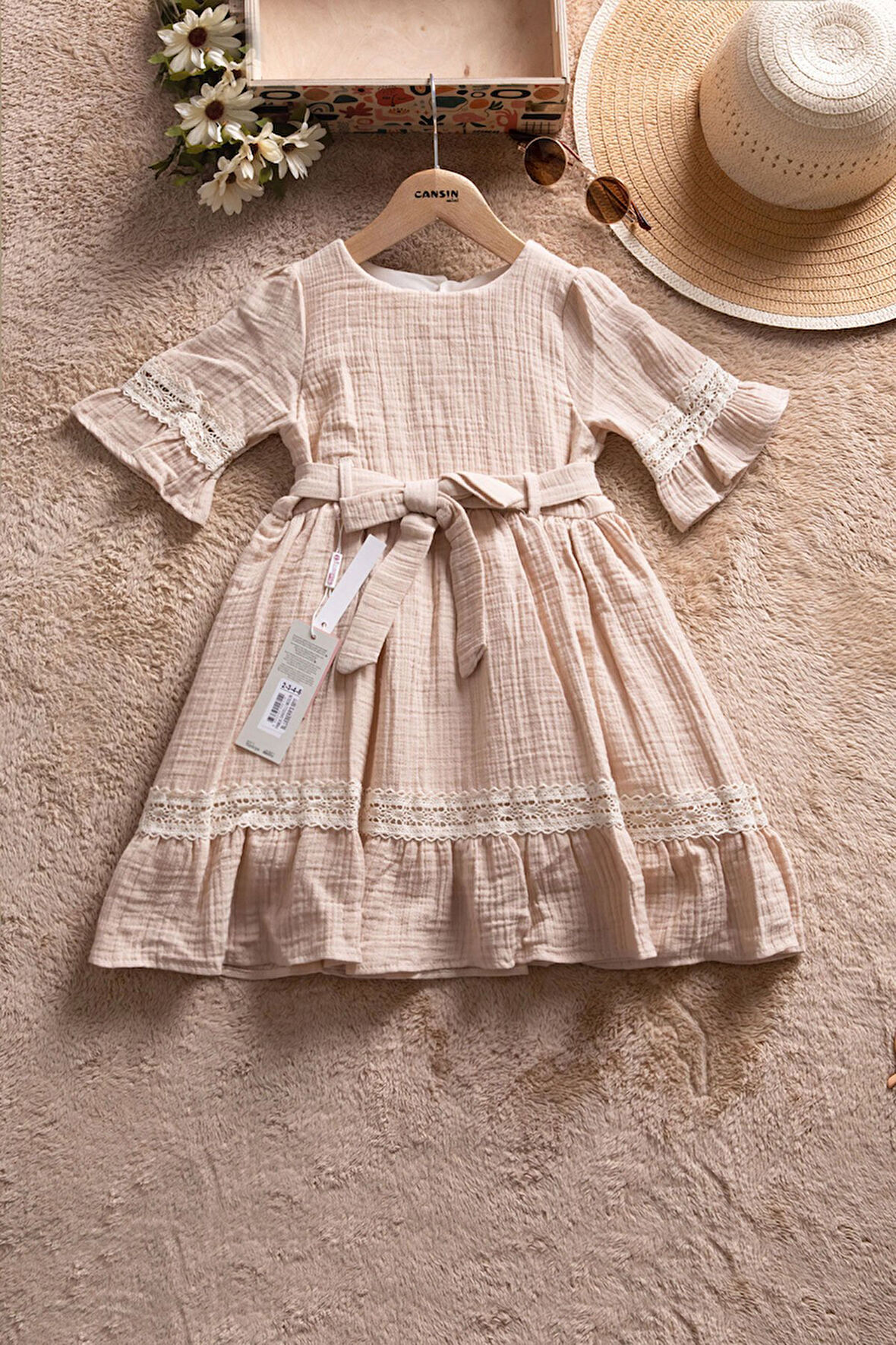 Bej Kolları Dantel Detaylı Kuşaklı Kız Çocuk Müslin Elbise 22670