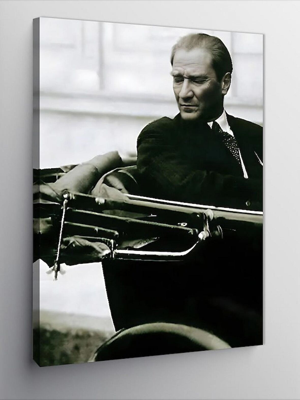 Kanvas Tablo Mustafa Kemal Atatürk Arabada