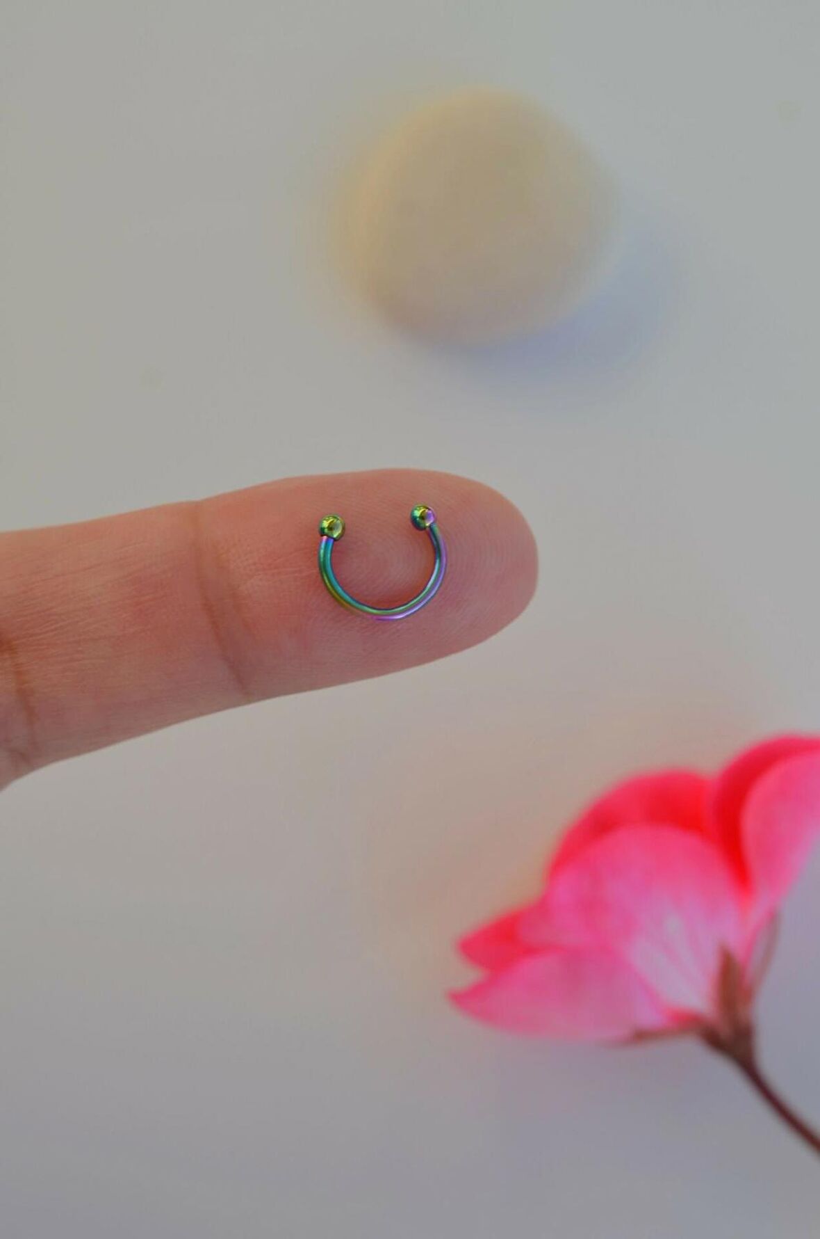 8 mm Hologram Renk Mini Nokta Toplu Çelik Piercing Tragus Helix Kıkırdak Lob Daith Forward Helix