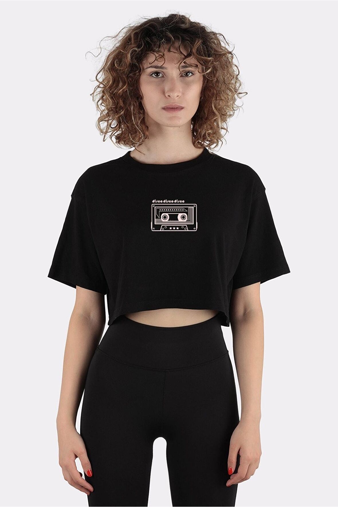 Siyah %100 Pamuk Bisiklet Yaka Crop T-shirt Black And White Disco Music Cassette_em1144