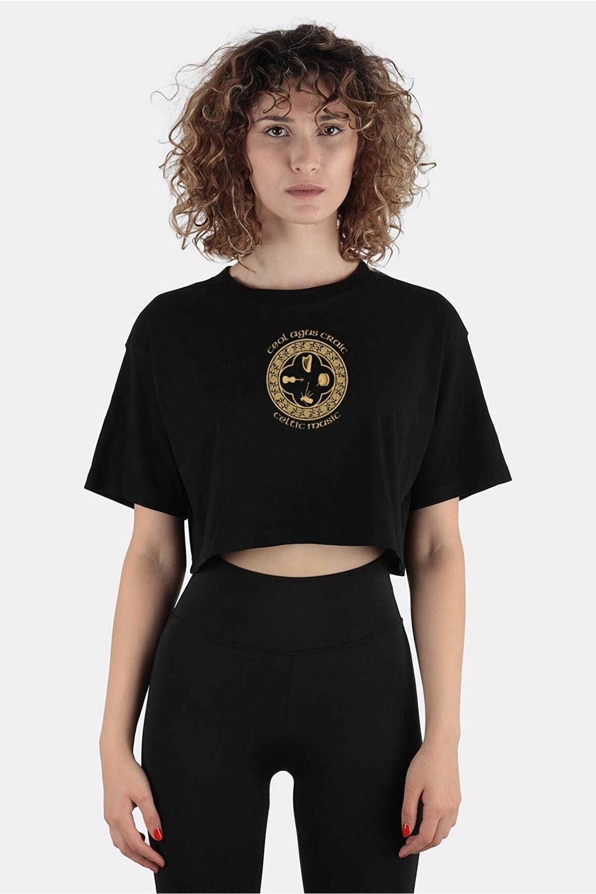 Siyah %100 Pamuk Bisiklet Yaka Crop T-shirt Celtic Music_em1185