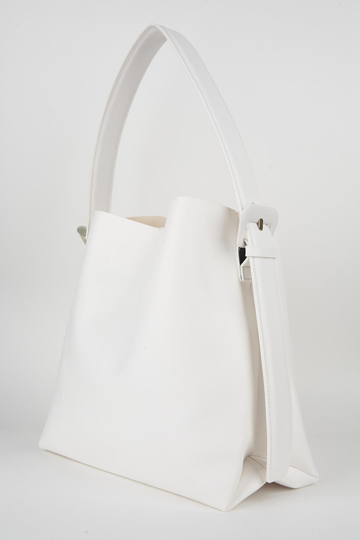 Beyaz İçi Süet Yumuşak Deri Çıtçıt Ve Fermuarlı İç Bölme Büyük Boy Shopper Çanta 