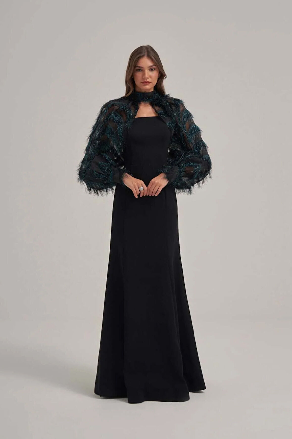 Halter Yaka Otriş Desenli Çıkarılabilir Üst Detaylı Askılı Uzun Elbise