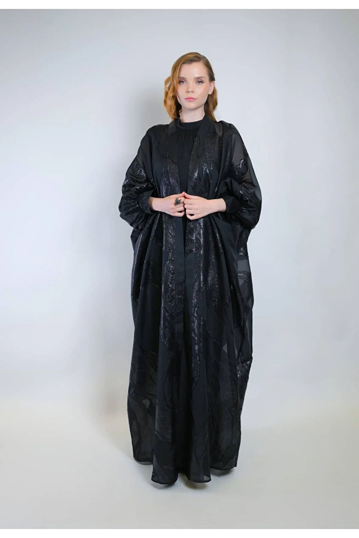 Işıltılı Siyah Jakar Kumaş Ve İç Elbiseli Sendi Kumaş İkili Takım Abaya