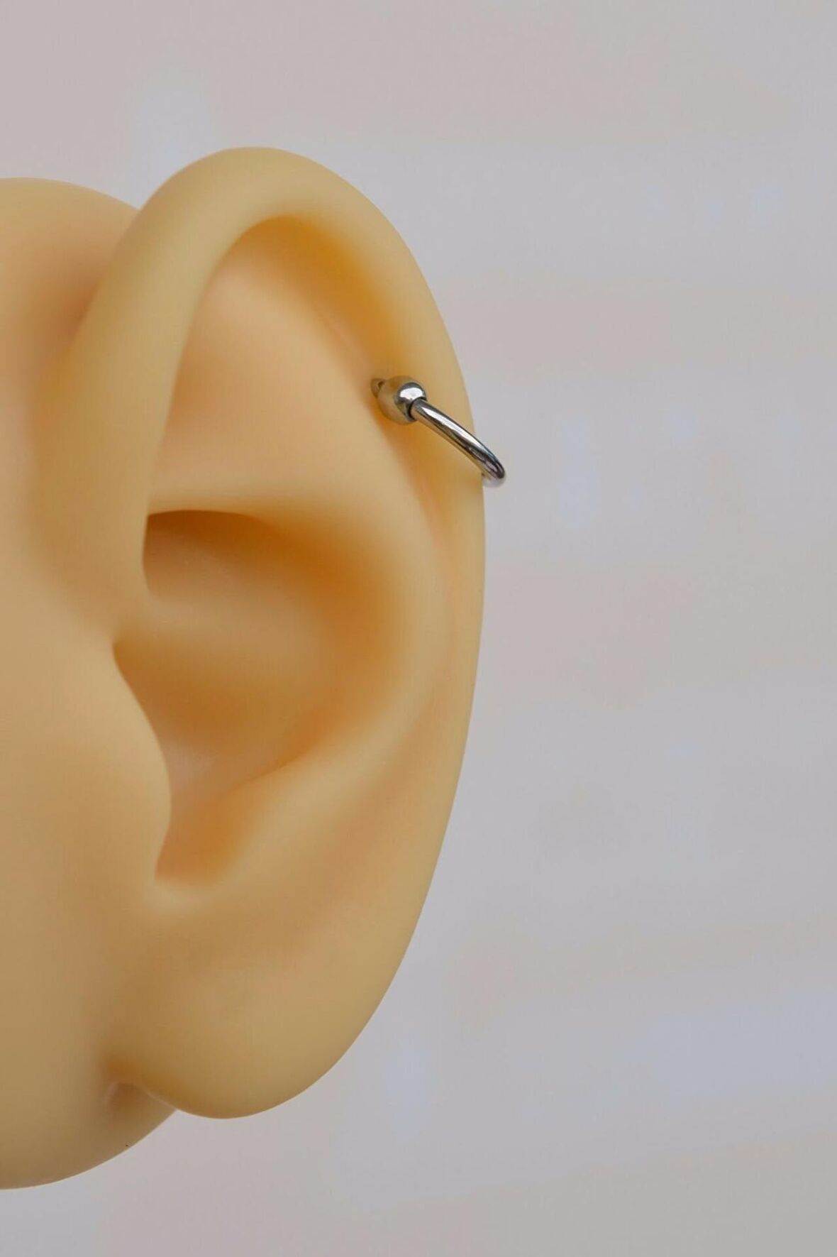 Mini Topçuklu Çelik Halka Piercing 8 mm Gümüş Renkli