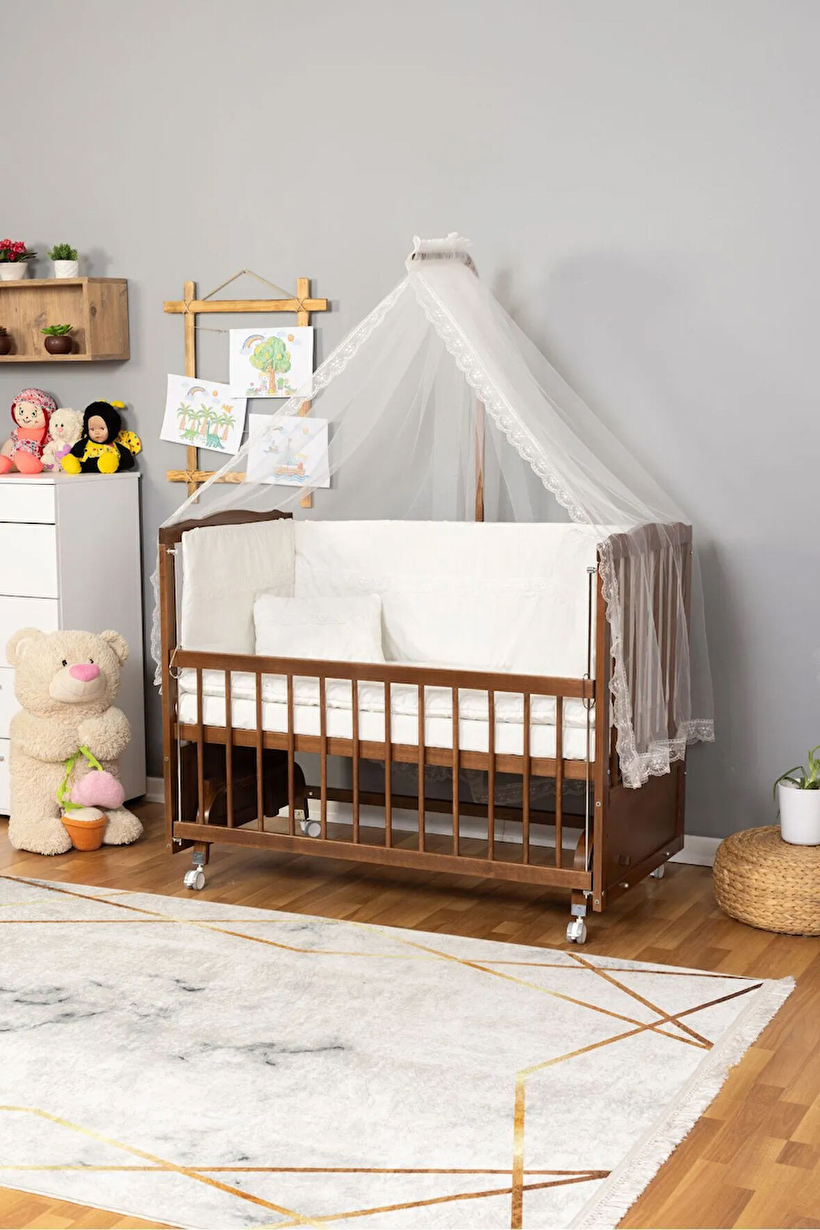 Ahşap Beşik Anne Yanı Beşik Ceviz 60x120 Krem Güpür Uyku Seti Yatak Tekerlekli