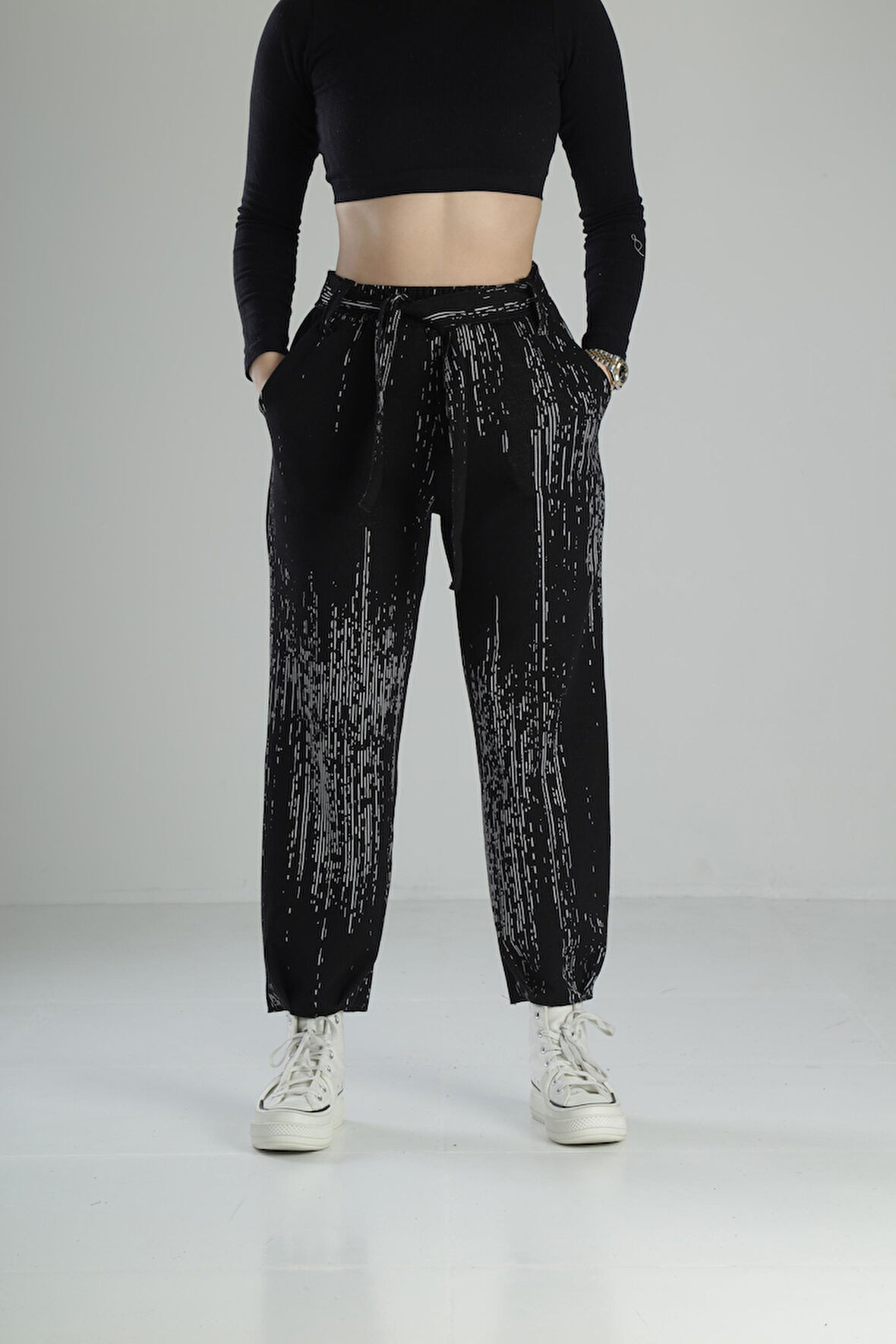 Matrix Desenli Kemerli Baggy Pantolon