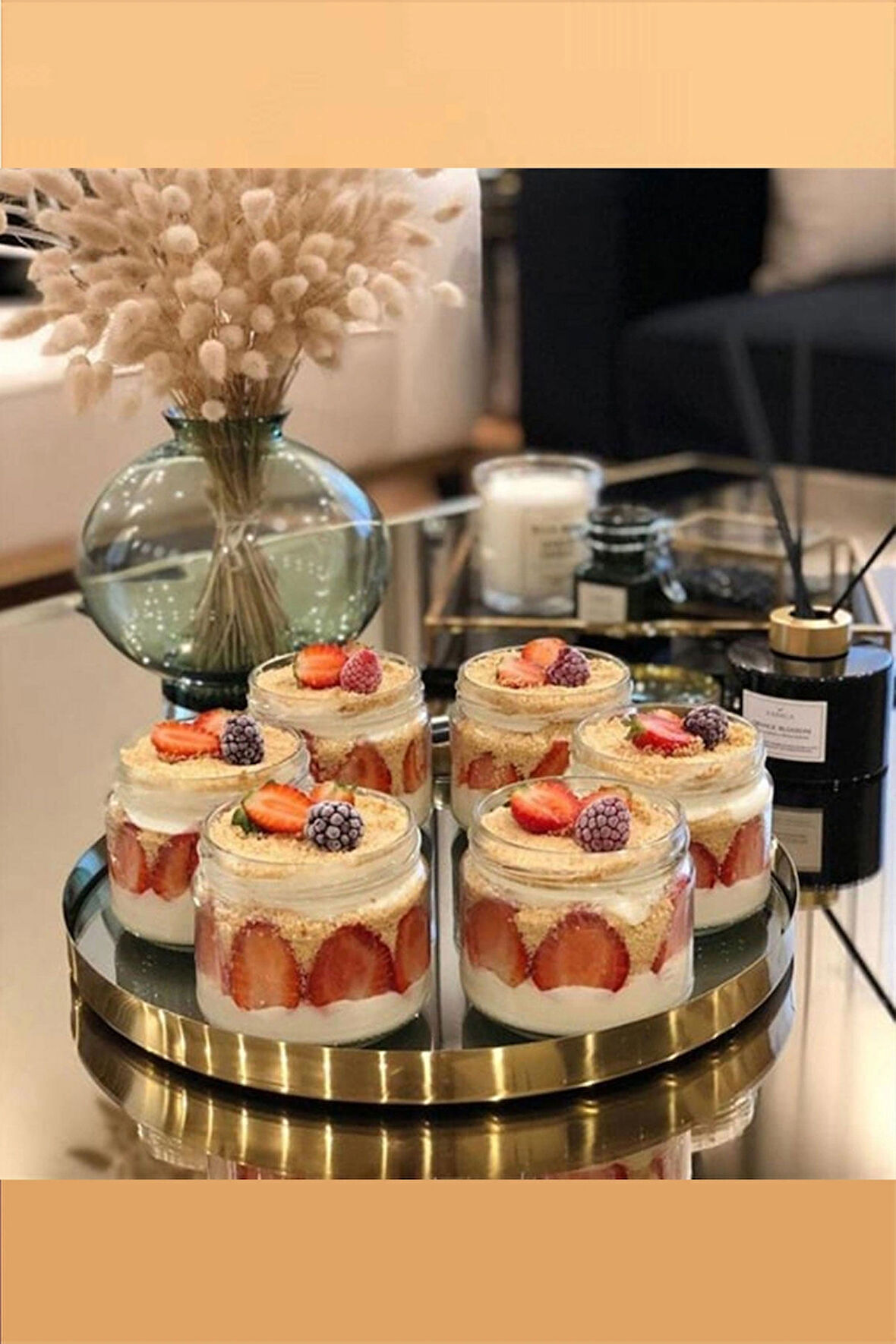 1 Adet Cam Kavanoz Siyah Kapak Magnolia-Yoğurt-Marmelat-Reçel Kavanozu (330 ml)