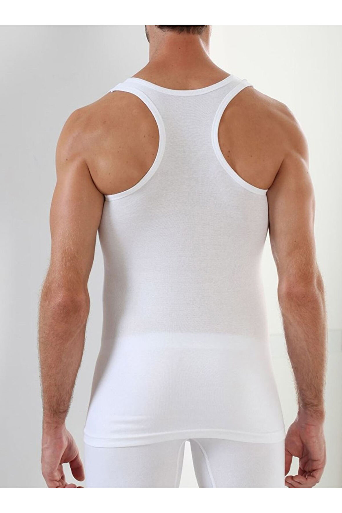 Beyaz Sporcu Erkek Atlet Ribana-sismen04