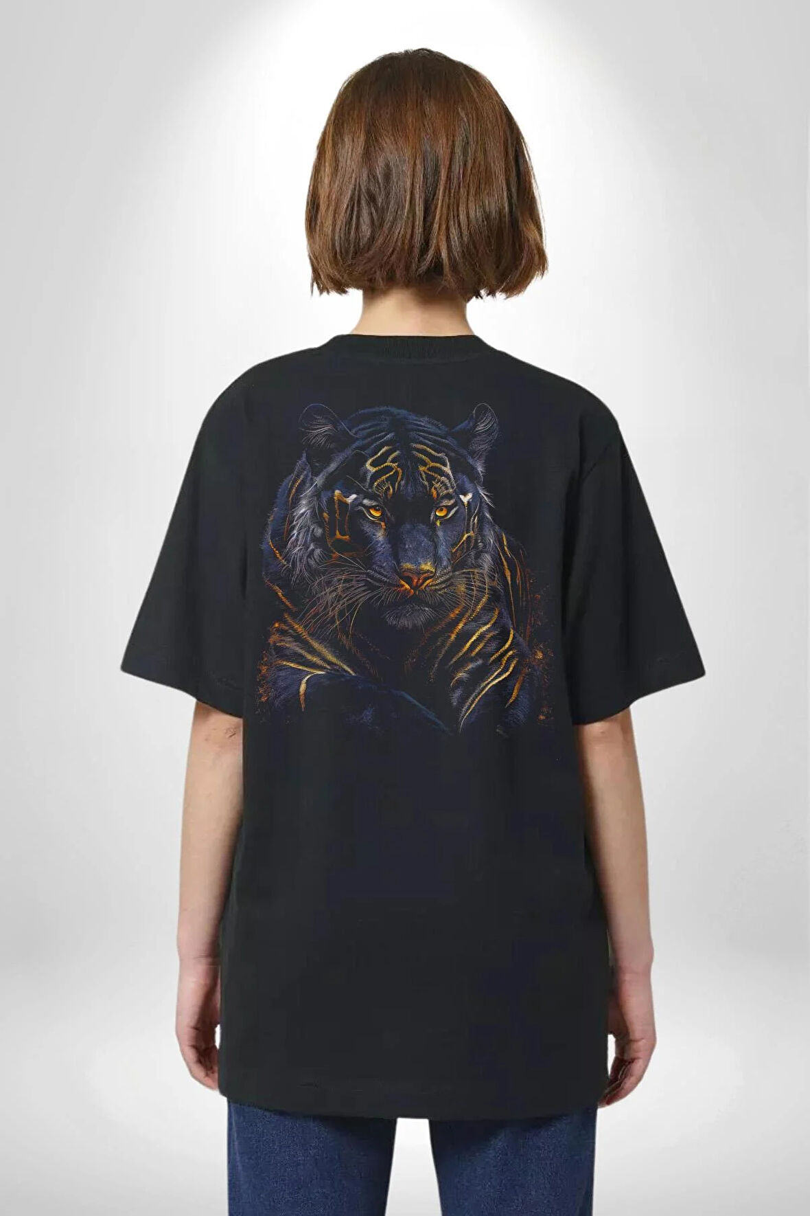 Kaplan Yapay Zeka Tasarımı Pamuklu Kadın Erkek Oversize Sırt Dijital Baskılı Siyah T-shirt