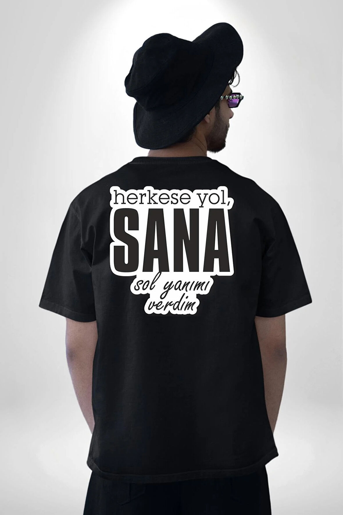 Herkese Yol Sana Sol Yanımı Verdim Yazılı Pamuklu Kadın Erkek Oversize Sırt Dijital Baskılı Siyah T-shirt