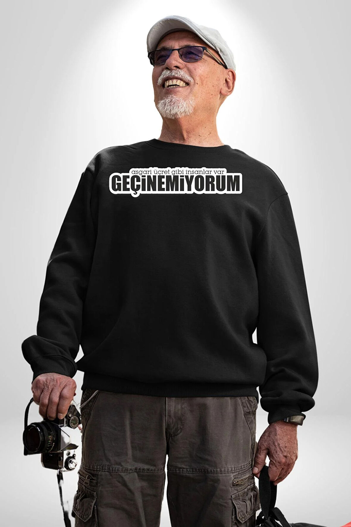 Asgari Üçret Gibi İnsanlar Var Geçinemiyorum Yazılı Kadın Erkek Siyah Sweatshirt 