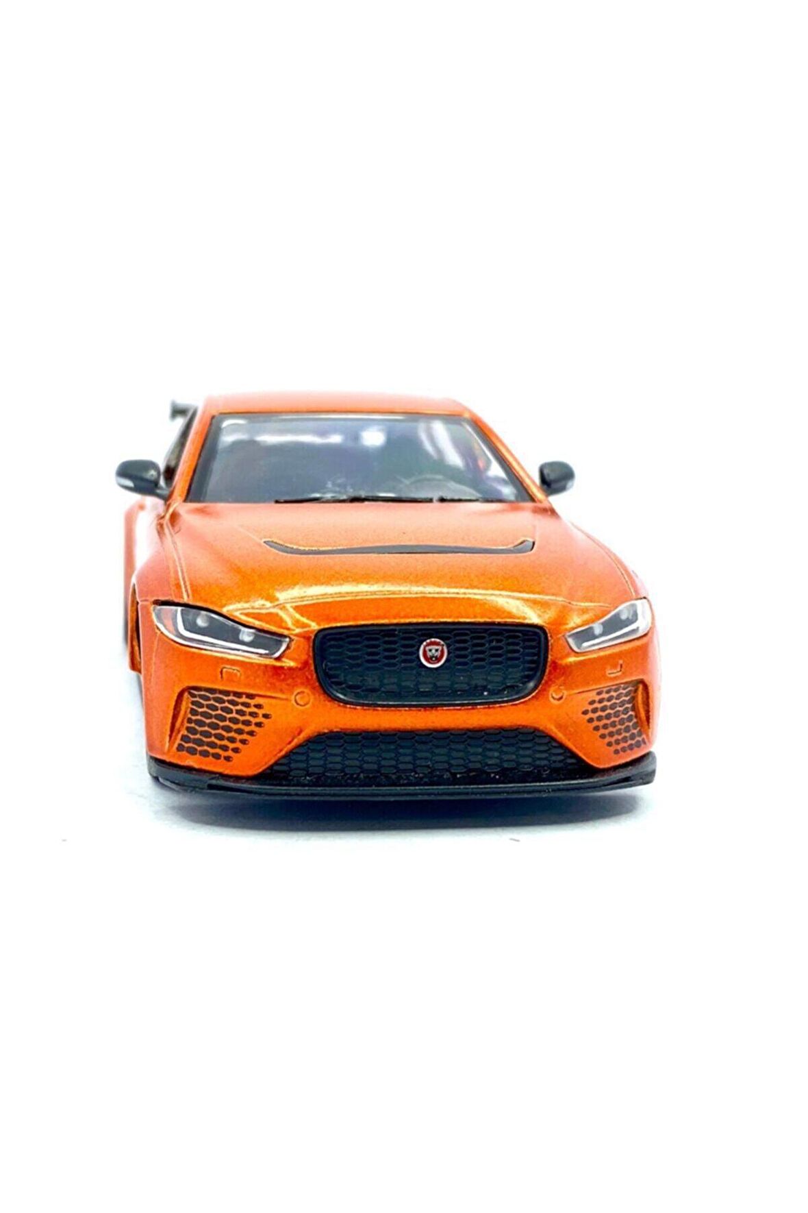 Çek Bırak Jaguar Xe Sv Project 8 ( Turuncu ) Oyuncak Araba