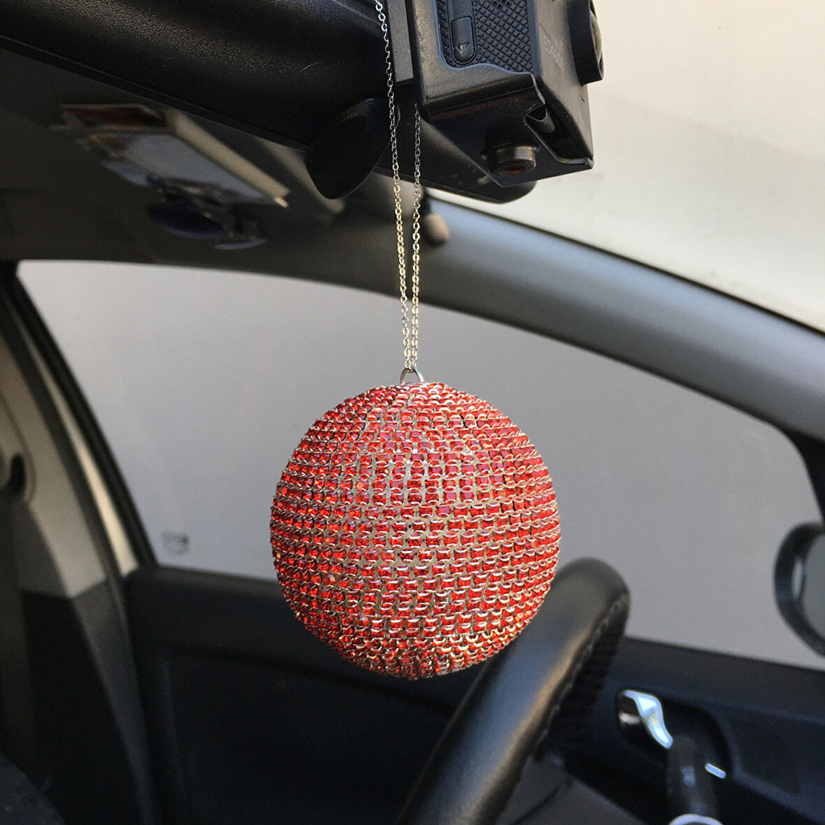 Kristal Taşlı Disko Topu Dikiz Ayna Süsü Büyük 8cm Kırmızı