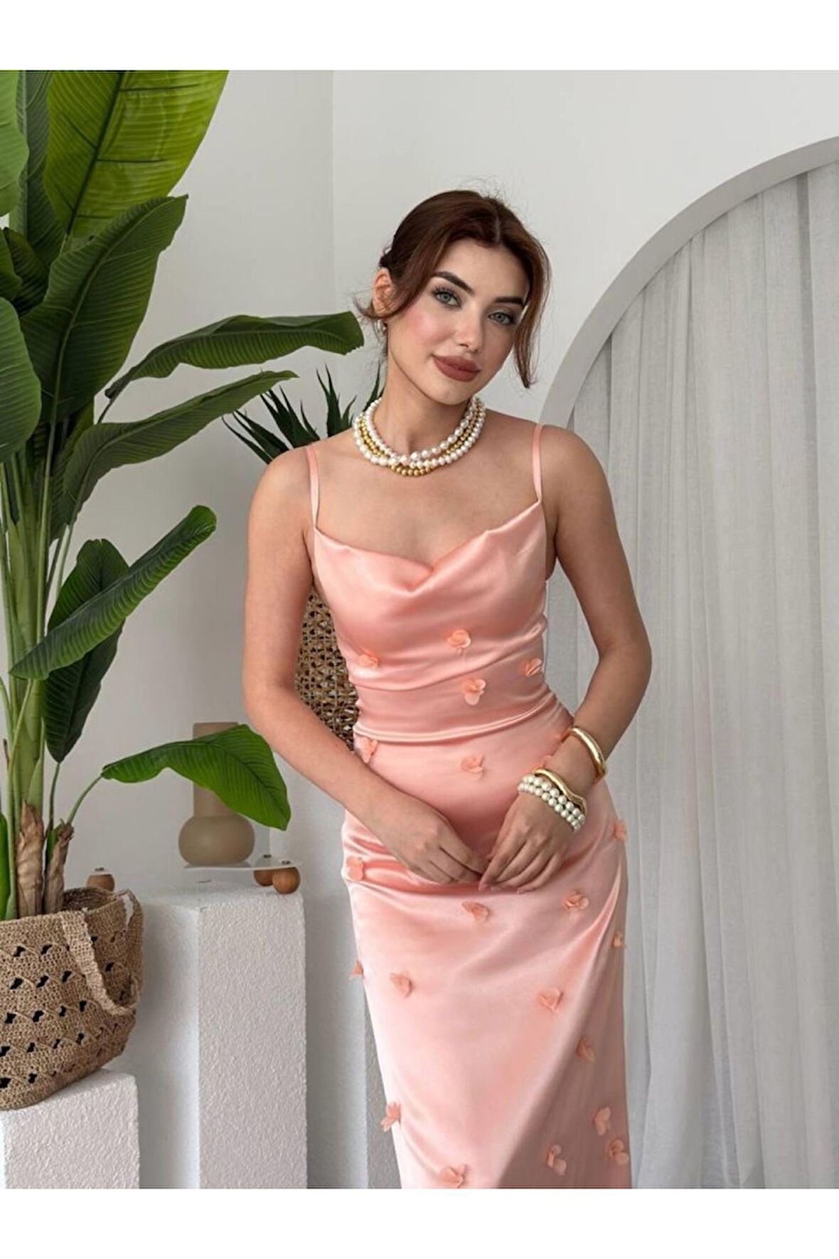 Dora Çiçek Detaylı Elbise