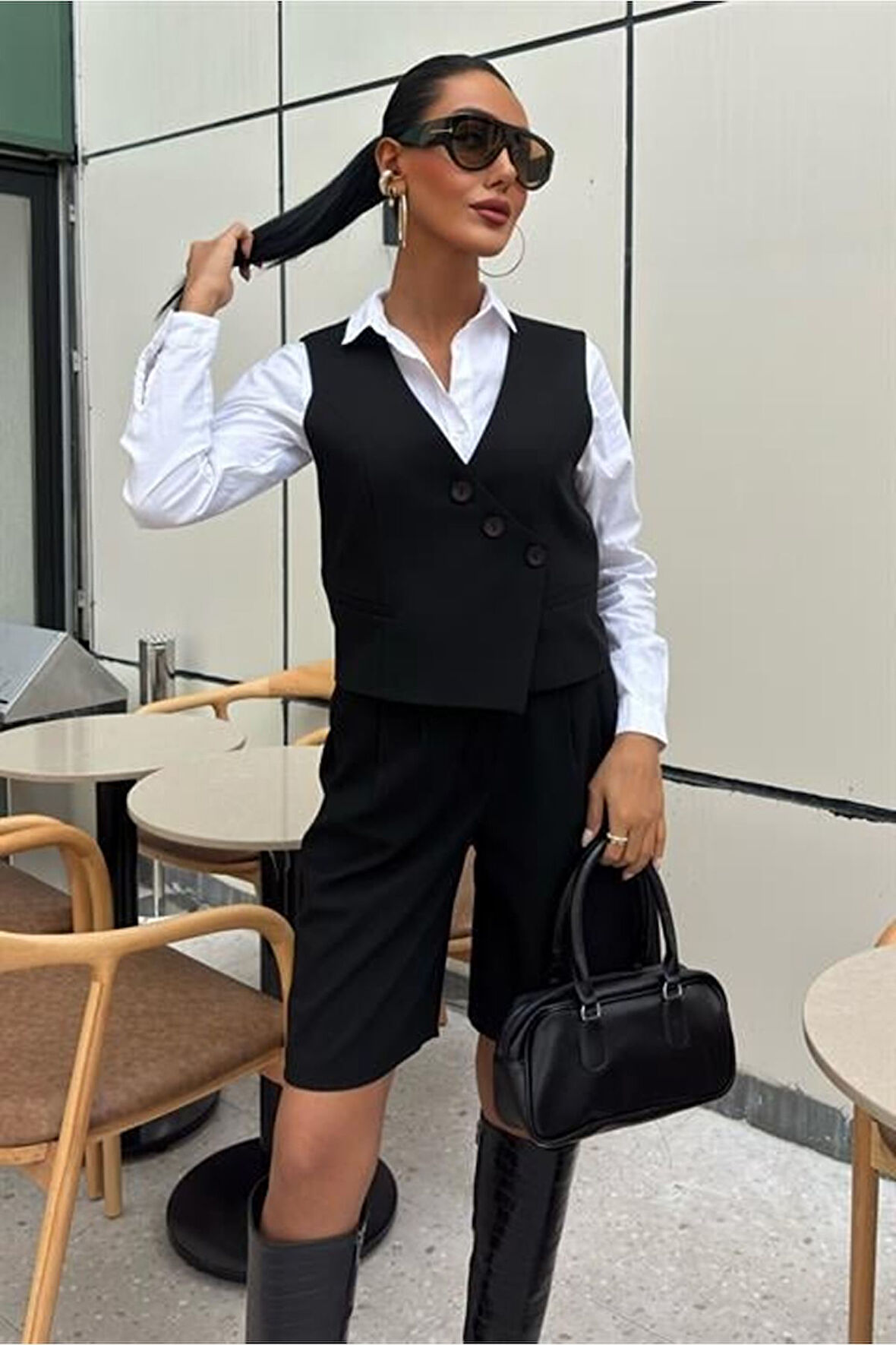 Çapraz Düğmeli Ve Bermuda Şortlu Yelekli Takım 10171