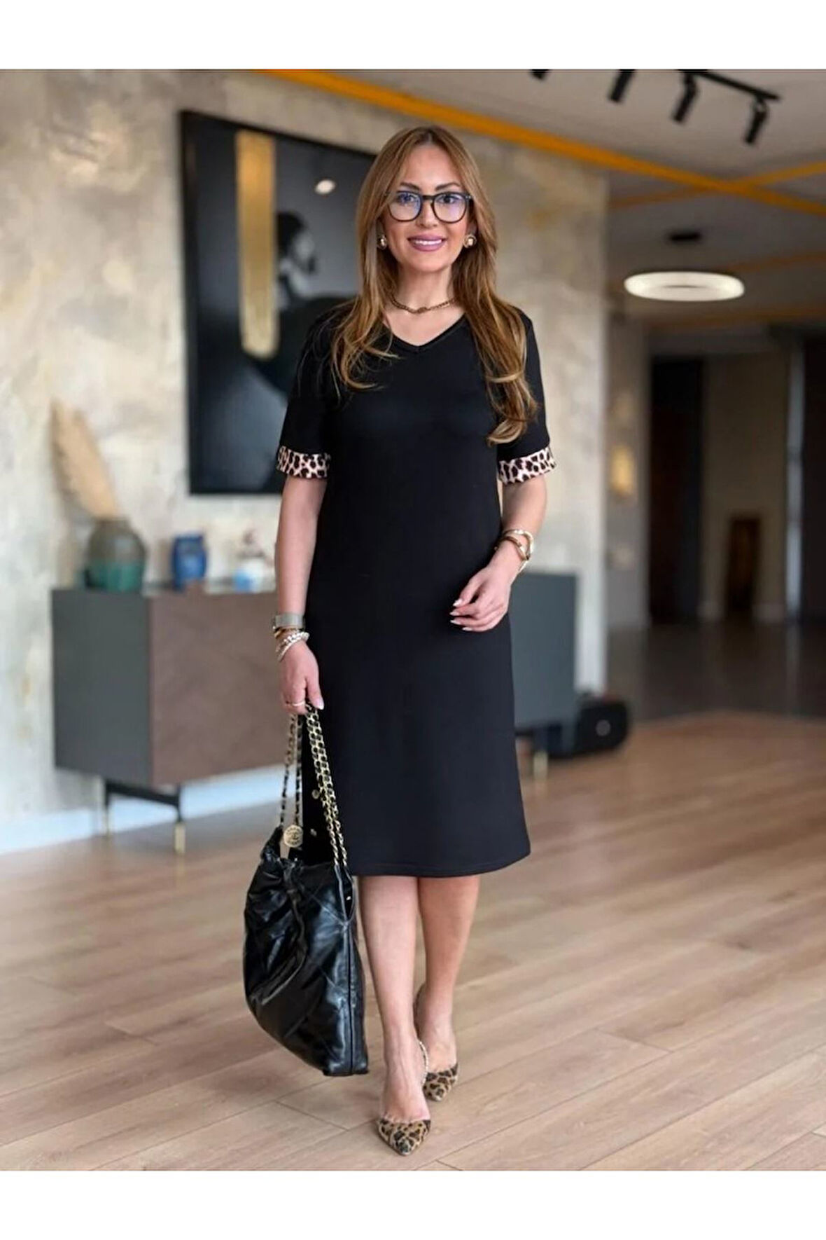 Kadın Kısa Kollu V Yakalı Midi Viskon Iki Iplik Elbise