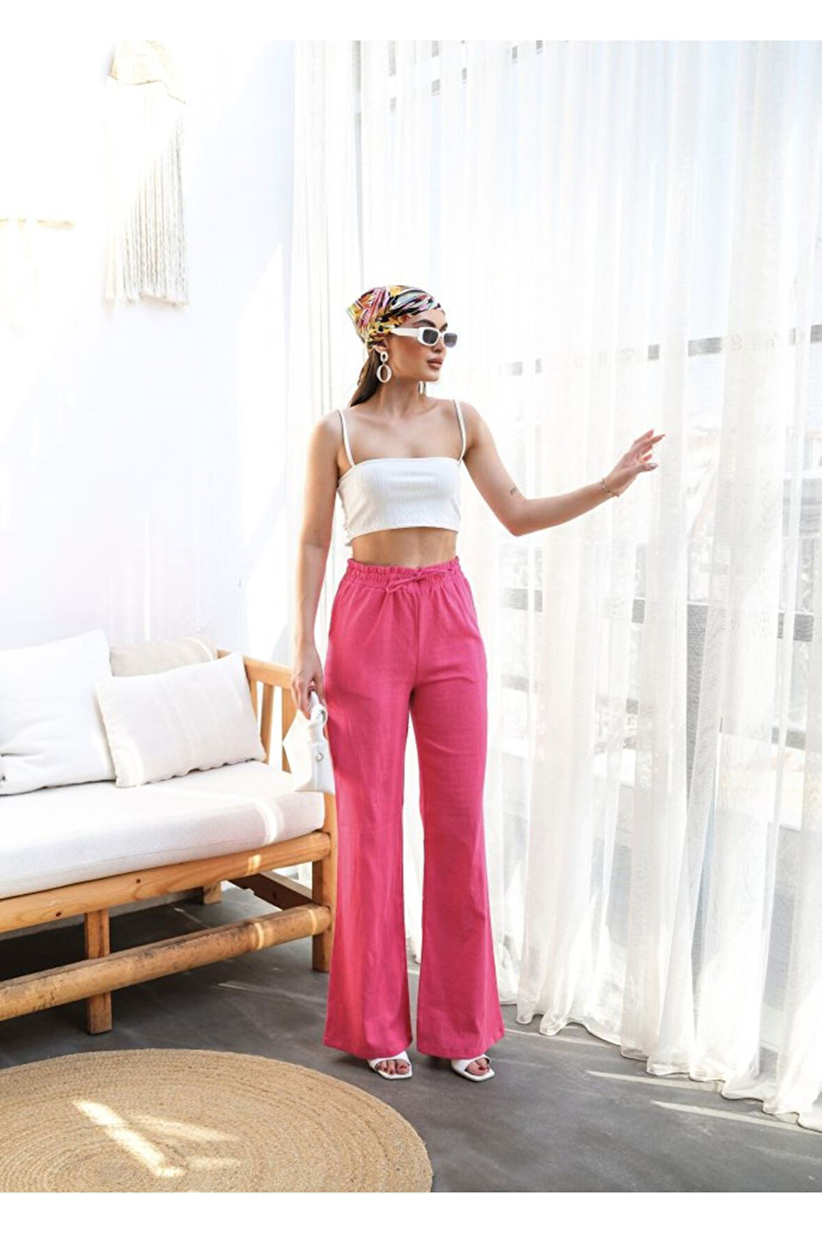 Beli̇ Lasti̇kli̇ Ve Bağcikli Keten Pantolon