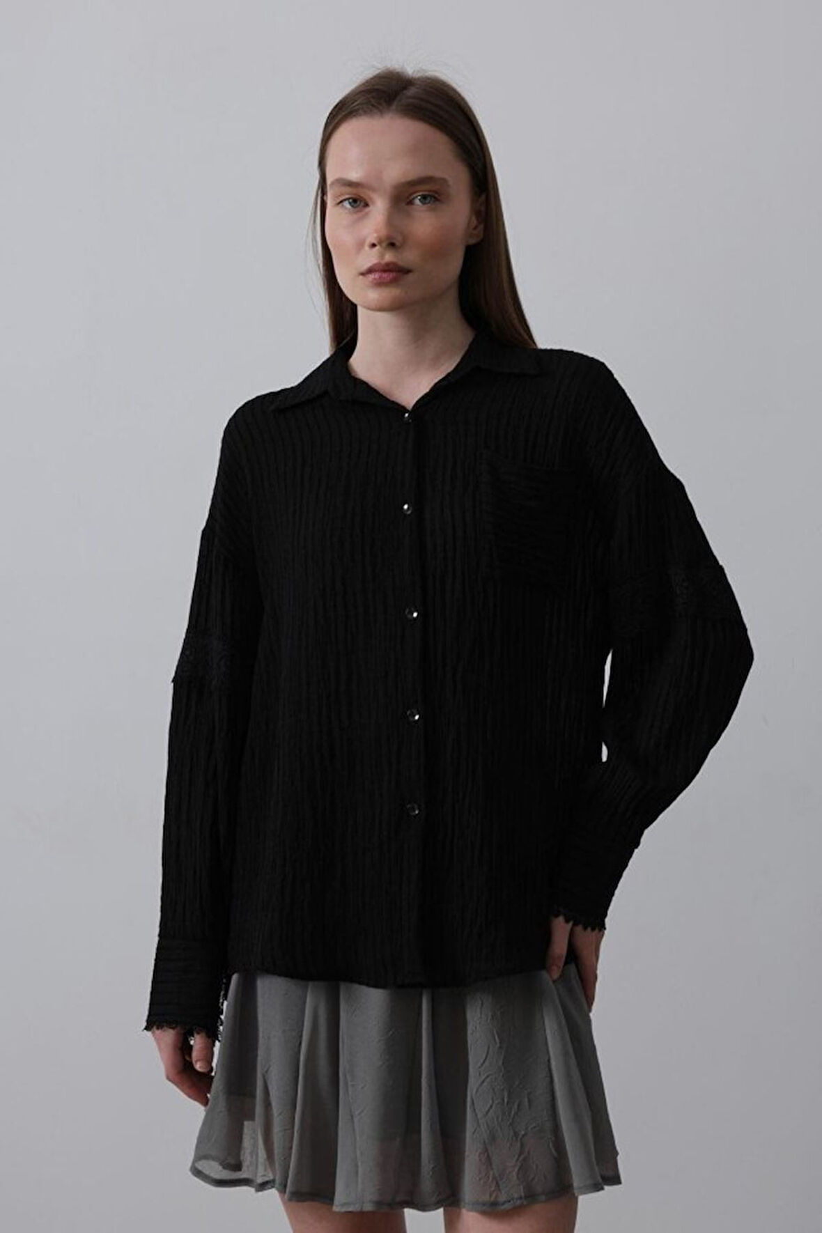 Dantel Detaylı Gömlek - Siyah