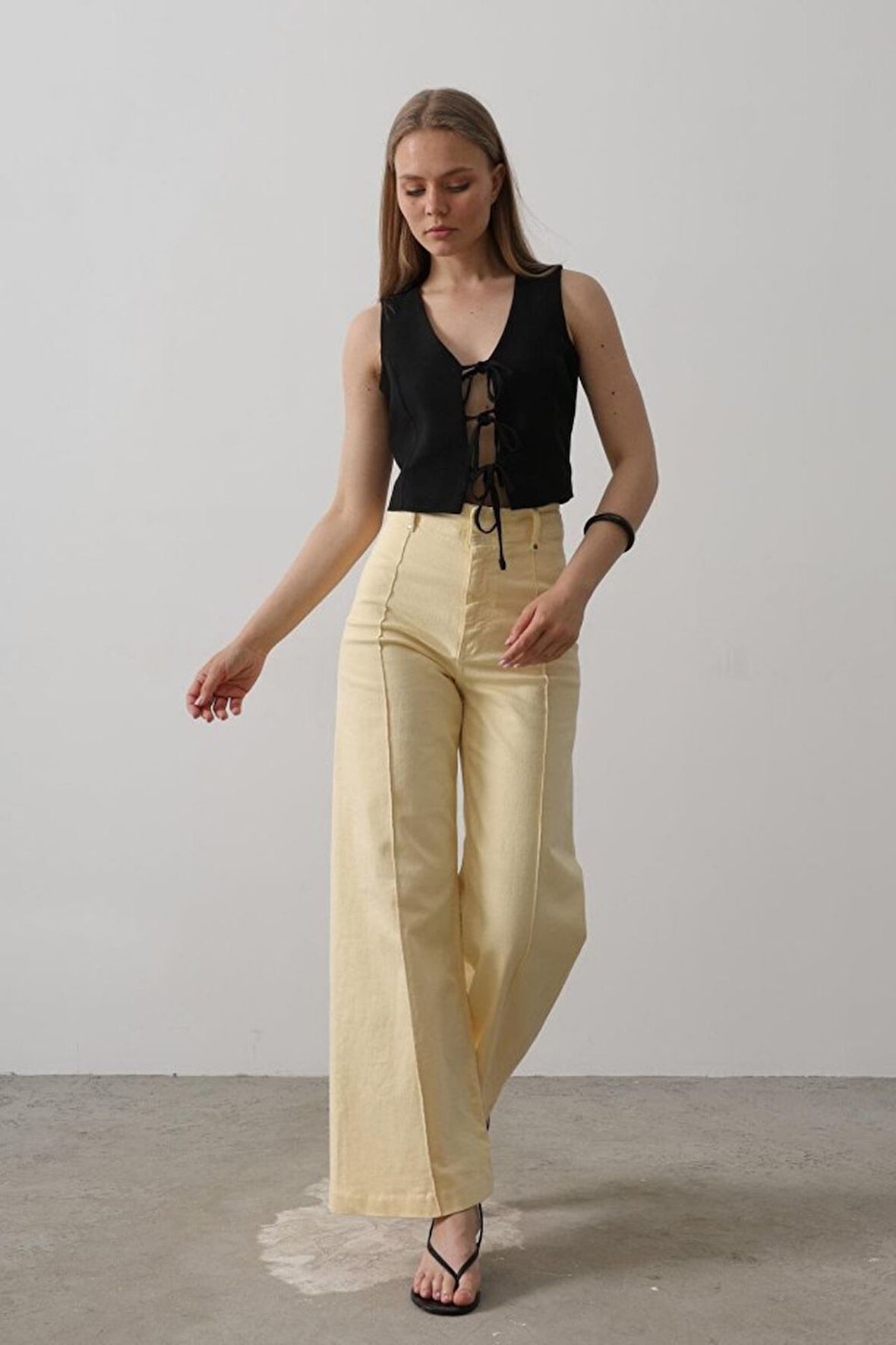 Bağlamalı Yelek - Siyah