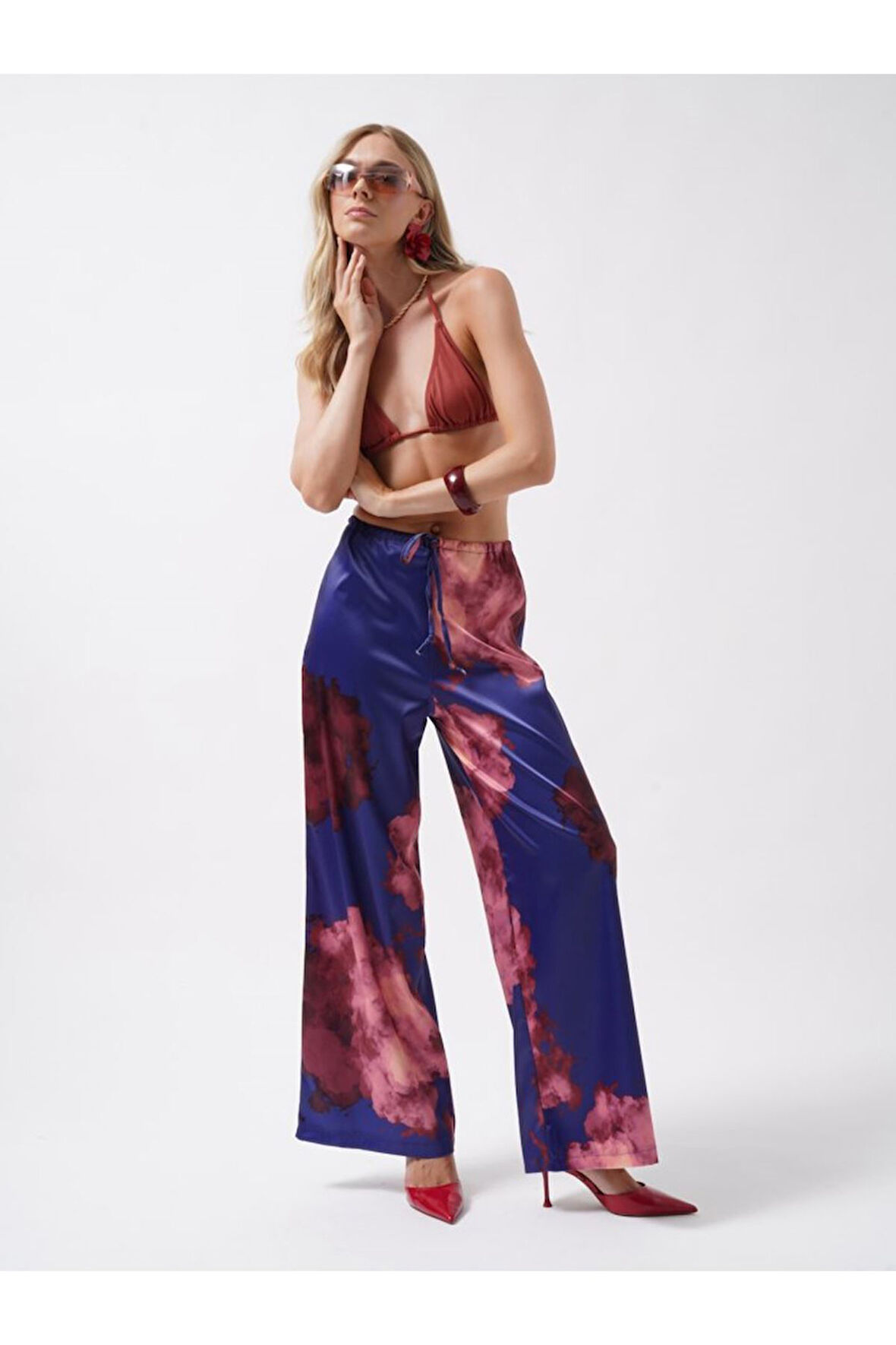 Bel Lastikli Desenli Saten Pantolon