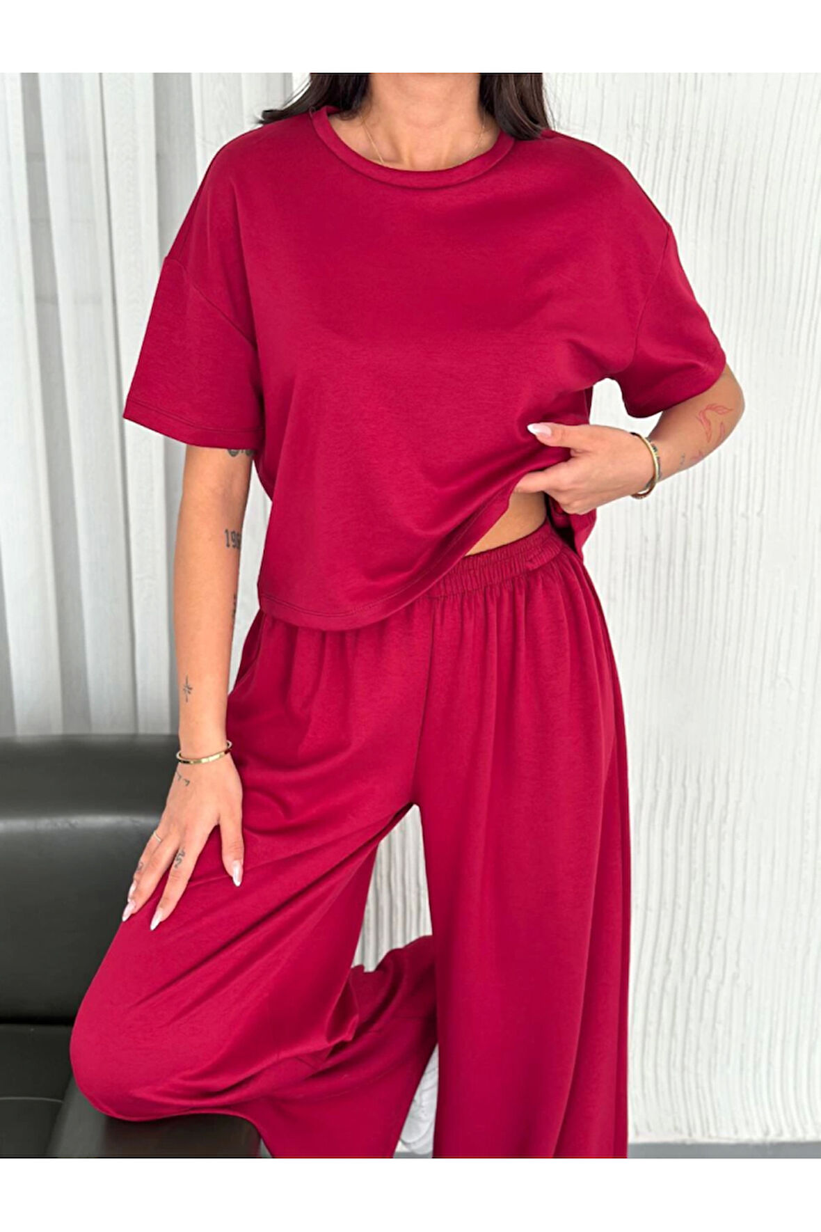Osy Modal Yumuşak Dokulu Kumaş Bisiklet Yaka T-shirt Bol Paça Pantalon Ikili Takım -Bordo