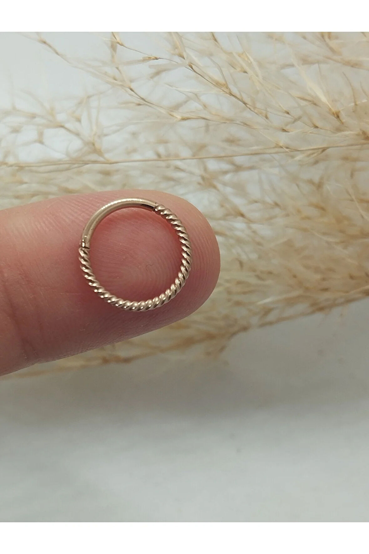 Cerrahi Çelik 10mm Burgu Kilitli Rose Halka Piercing