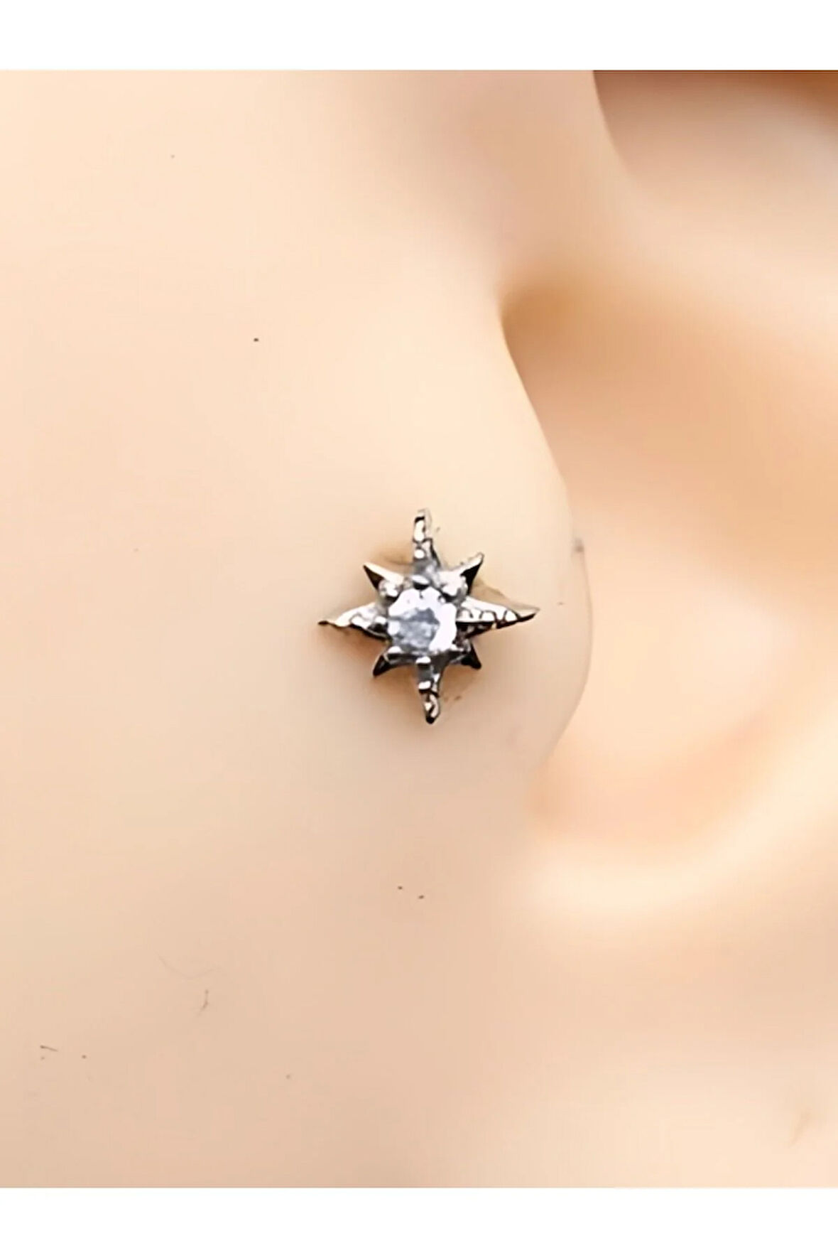 Kuzey Yıldızı Kristal Zirkon Çelik 6x1.2mm Labret Piercing