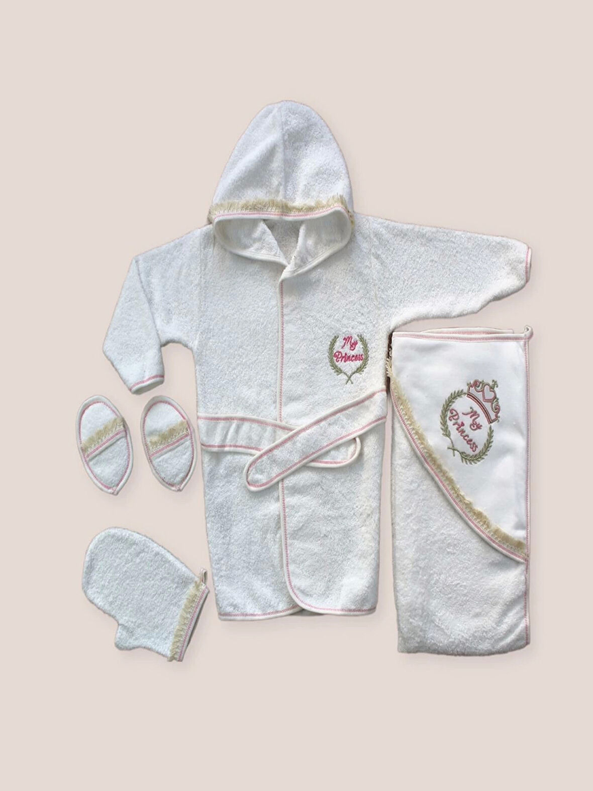 0-6 Ay Kaplan Nakışlı Bornozlu 5li Kız Bebek Havlu Silgi Takımı Pembe