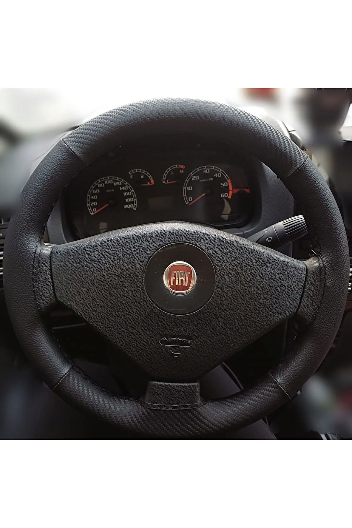 DİKİŞLİ DİREKSİYON KILIFI SİYAH DERİ KARBON DERİ SİYAH DİKİŞLİ FIAT ALBEA İÇİN