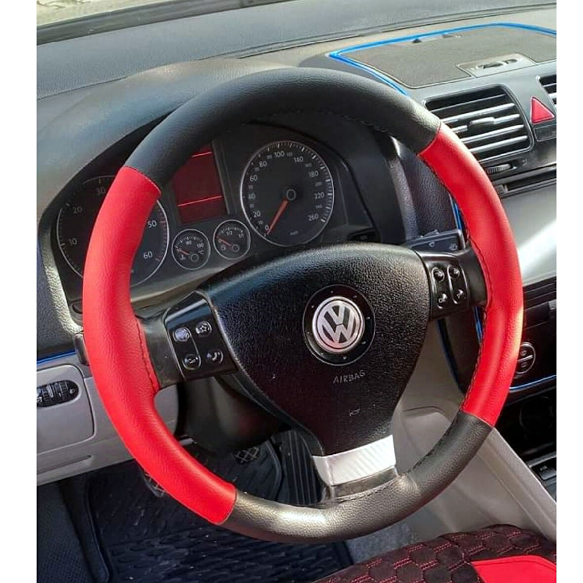 DİKİŞLİ DİREKSİYON KILIFI İTHAL SİYAH KIRMIZI DERİ SİYAH DİKİŞLİ VOLKSWAGEN GOLF İÇİN