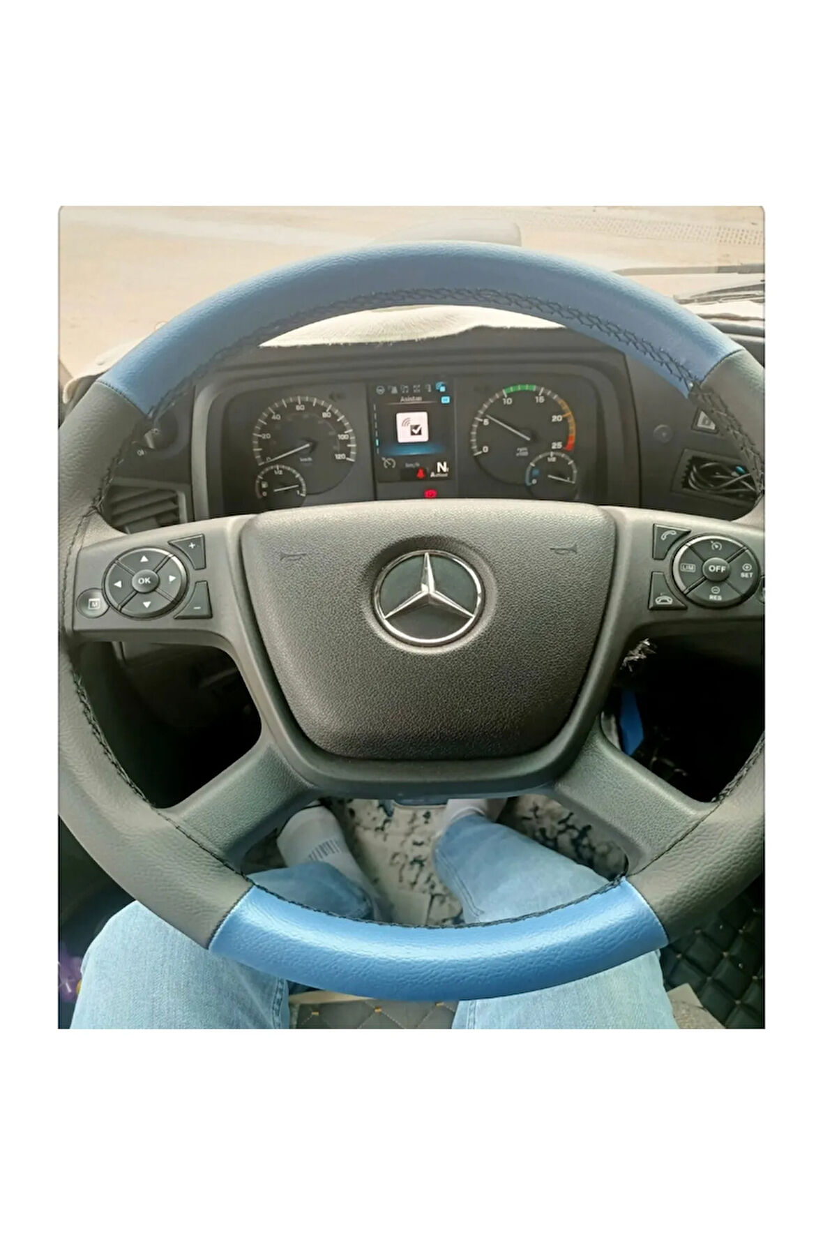 DİKİŞLİ DİREKSİYON KILIFI MAVİ/SİYAH DERİ SİYAH DİKİŞLİ MERCEDES TIR KAMYON İÇİN