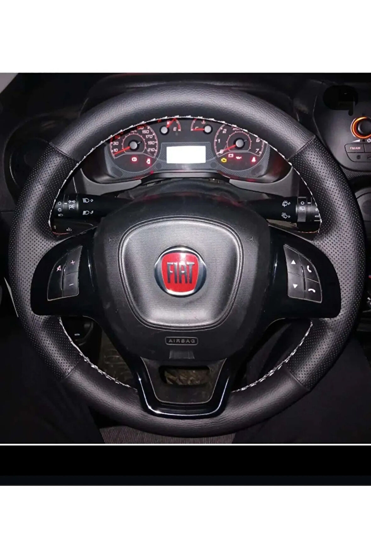 DİKİŞLİ DİREKSİYON KILIFI SİYAH/NOKTALI DERİ GRİ DİKİŞLİ FIAT DOBLO İÇİN