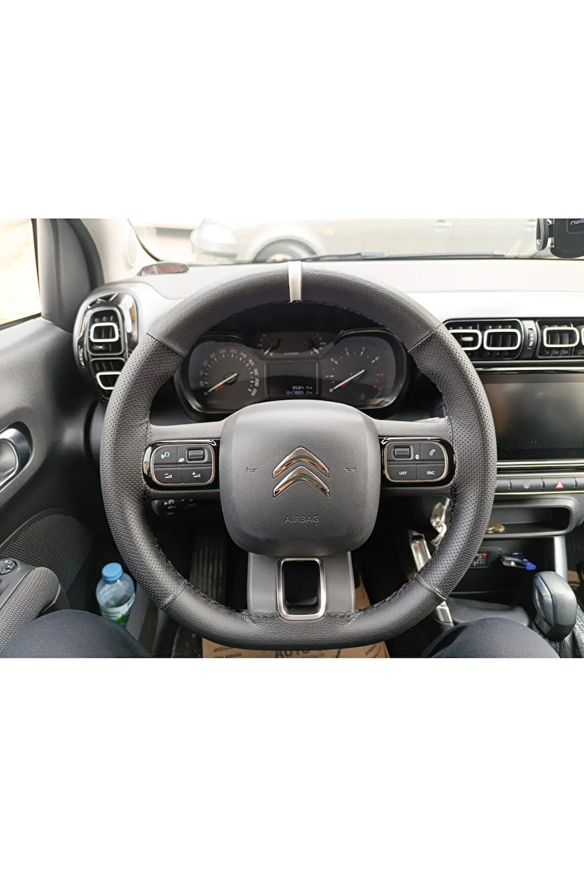 DİKİŞLİ DİREKSİYON KILIFI NOKTALI/SİYAH DERİ GRİ YÜZÜK GRİ DİKİŞ CİTROEN C3 AİRCROSS İÇİN