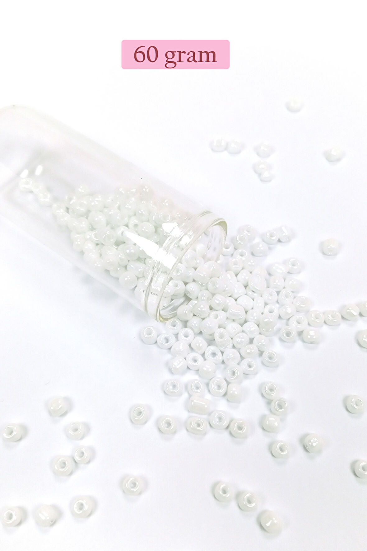 Dökme Cam Kum Boncuk Büyük Boy (6/0) 4 mm - 60 Gram - Kar Beyaz - BNC109