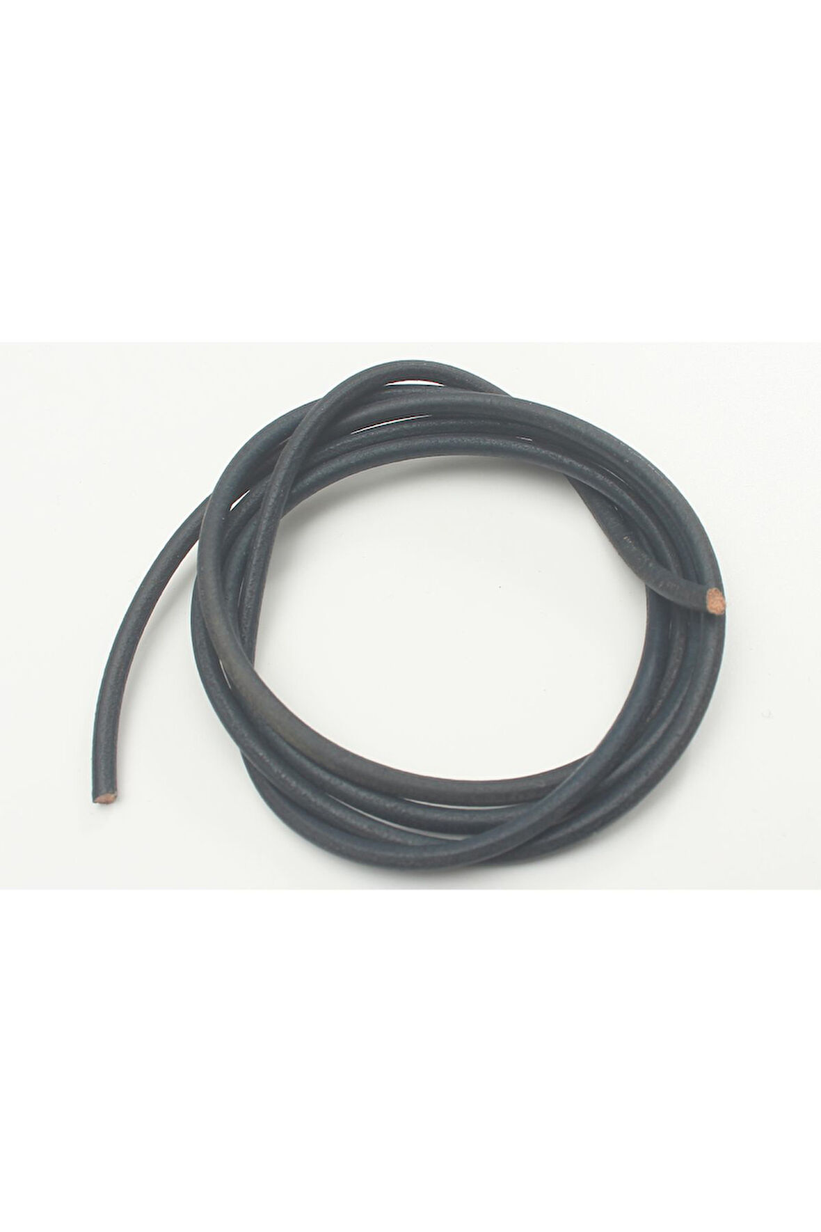 6 MM ÇAPLI YUVARLAK DERİ KORDON  (2 METRE)