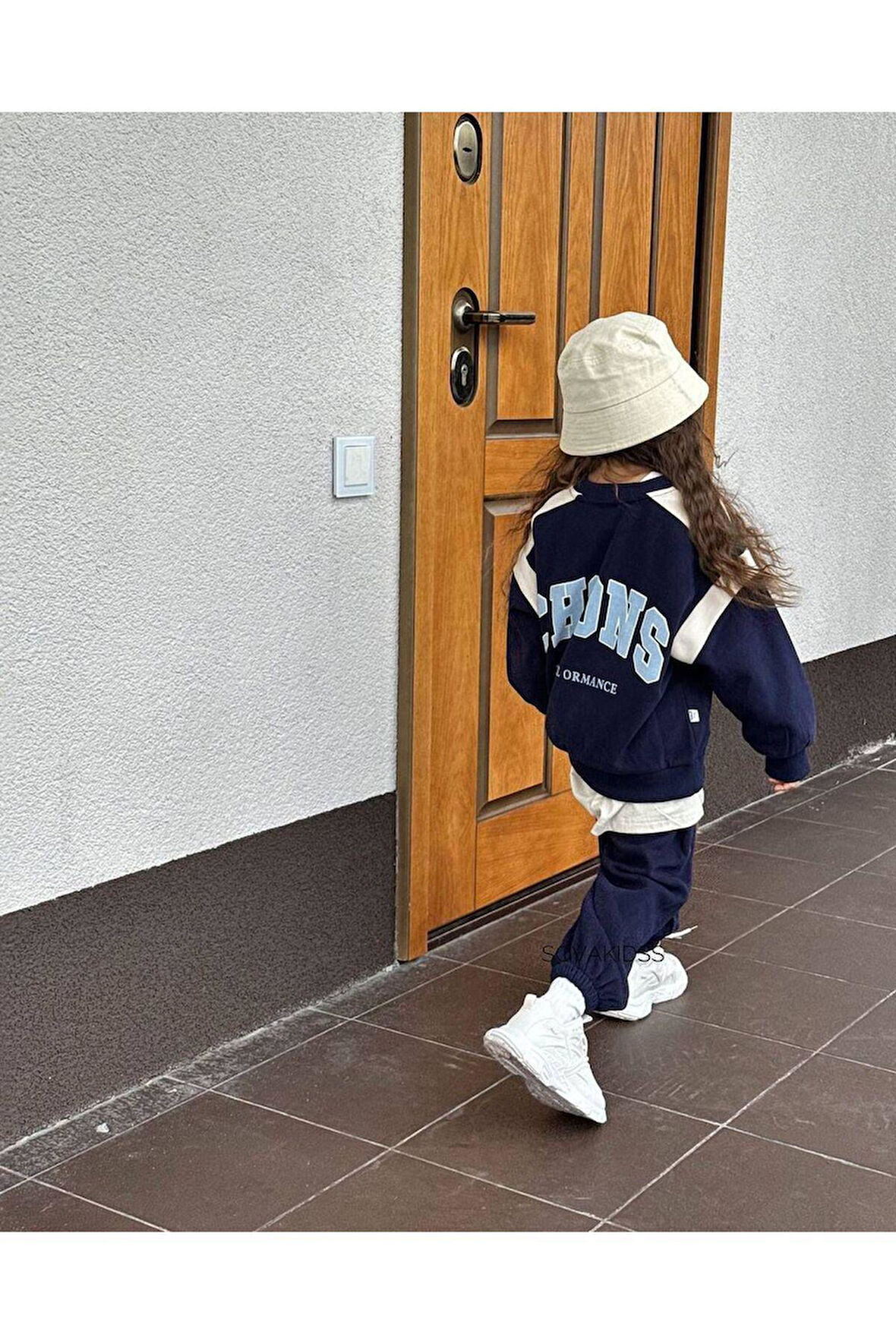 Chons Sloganlı Sırt Baskı Detaylı Pamuklu Sweatshirt Eşofman Alt-Üst Takım