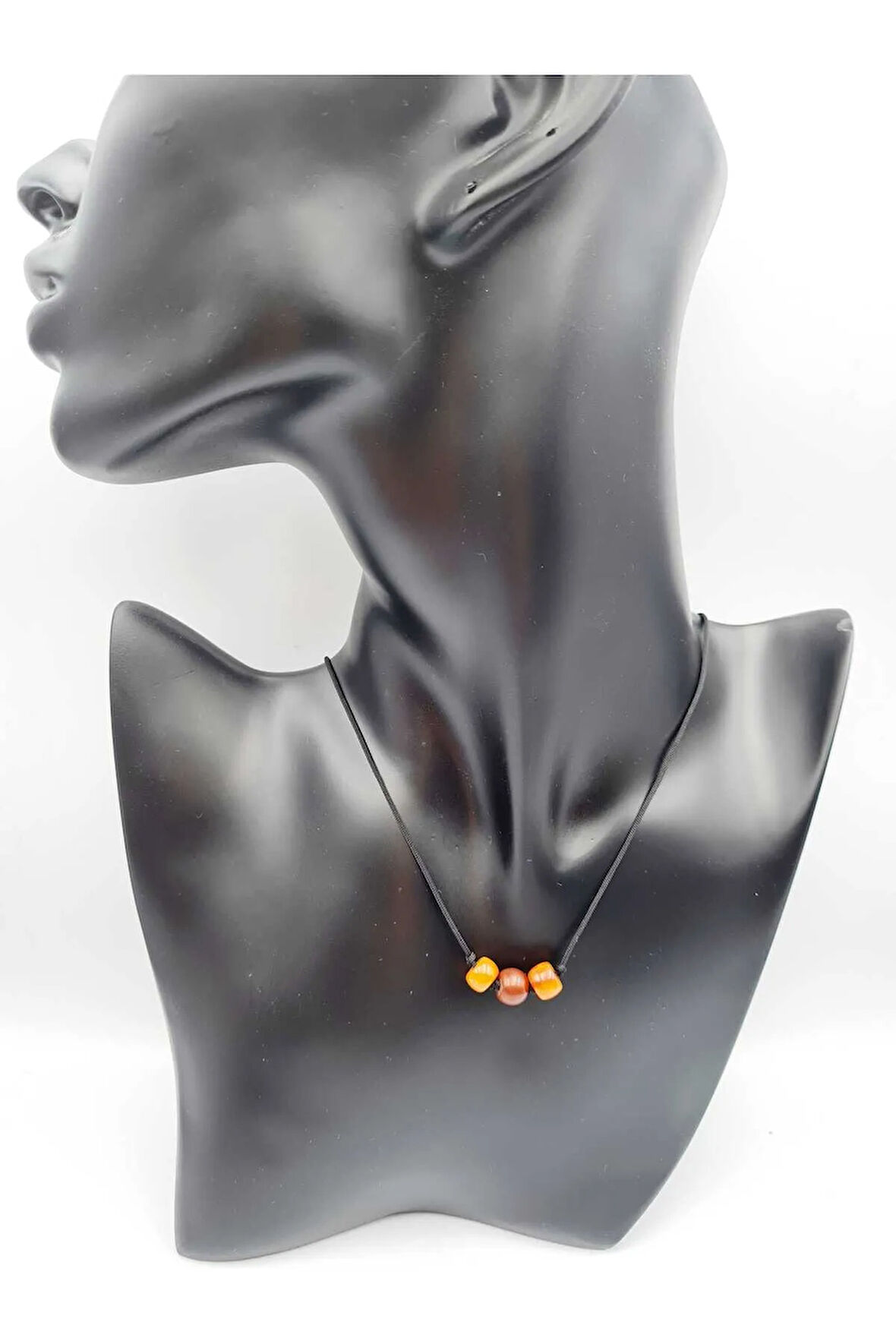 Kehribar Taşı Tasarım Kolye