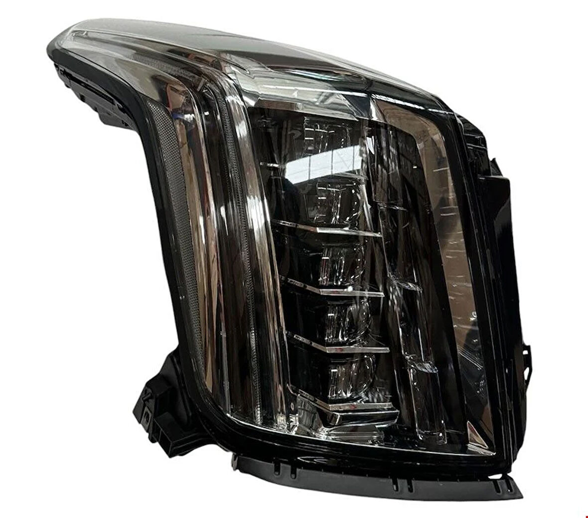 Cadillac Escalade Ön Far Sağ (Beyinli-beyaz Sinyal) 2015 Sonrası Uyumlu