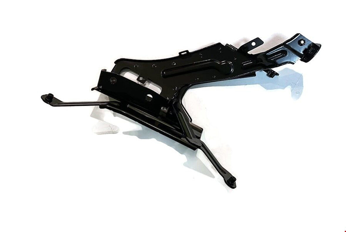 Audi A6 Ön Çamurluk Braketi Sağ 2020 Sonrası Uyumlu