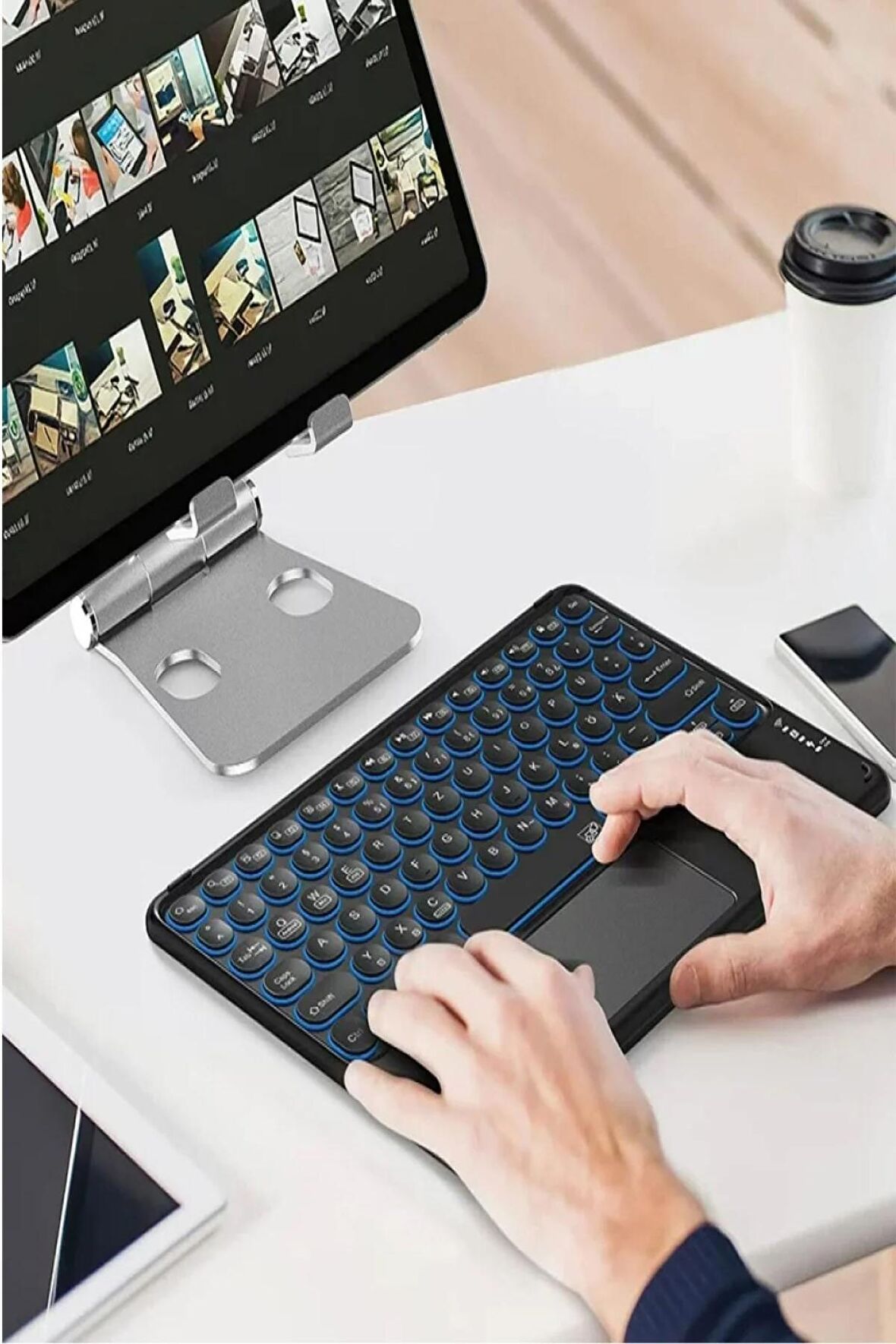 Vorcom Avalon Tablet Uyumlu Şarjlı Touchpadli Yuvarlak Tuş RGB Bluetooth Klavye