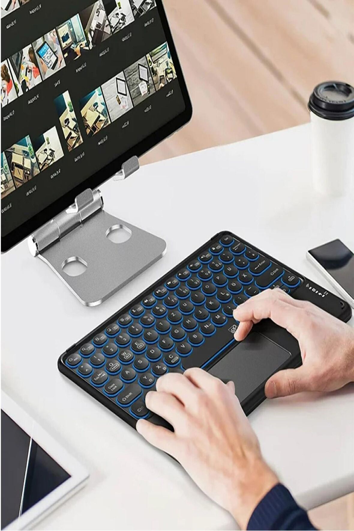 Vorcom SXPro 10" Tablet Uyumlu Şarjlı Touchpadli Yuvarlak Tuş RGB Bluetooth Klavye