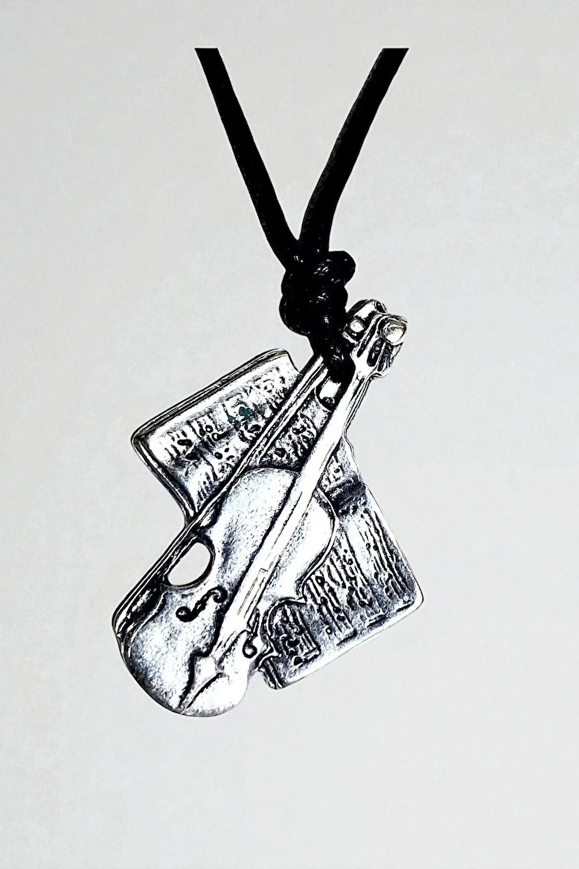 Keman Zamak Motifli Ayarlanabilir Pamuk İp Tasarım Kolye 08