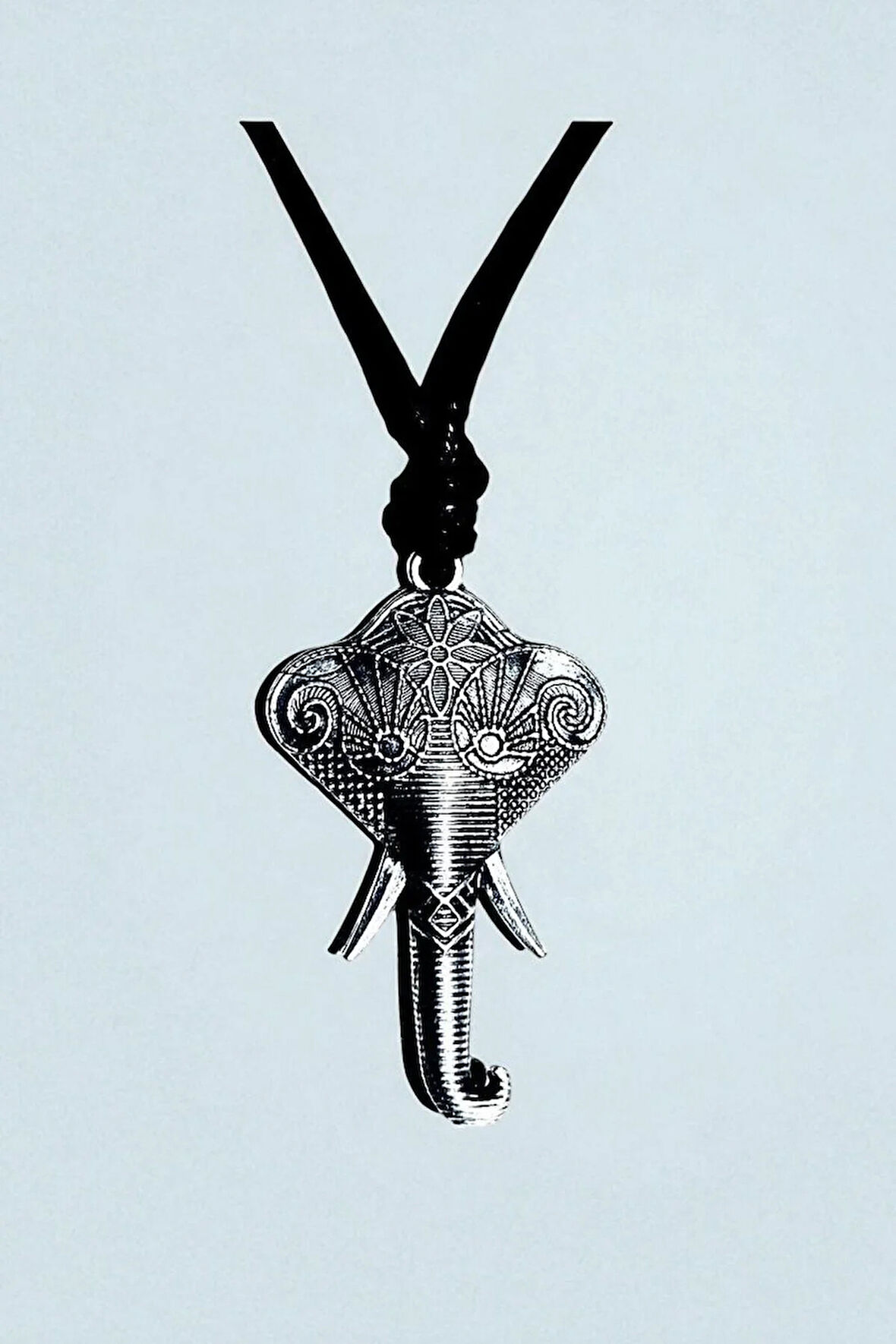 Fil Motifli Kolye – Zamak Metal Tasarım, Ayarlanabilir Pamuk İp