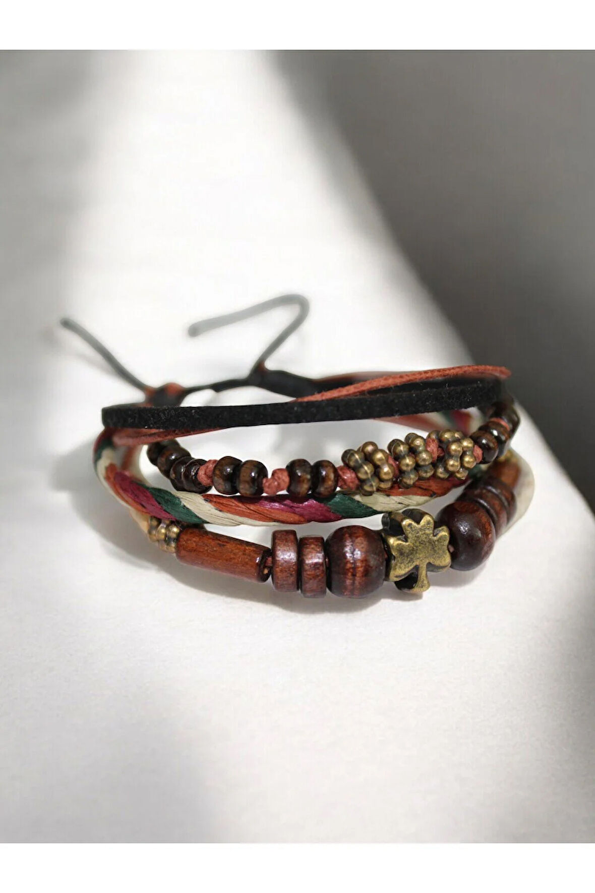 El Yapımı Yaprak Figürlü Bileklik | Dönüşüm ve Yenilenme Temalı Bohem Takı | Hediye Bileklik