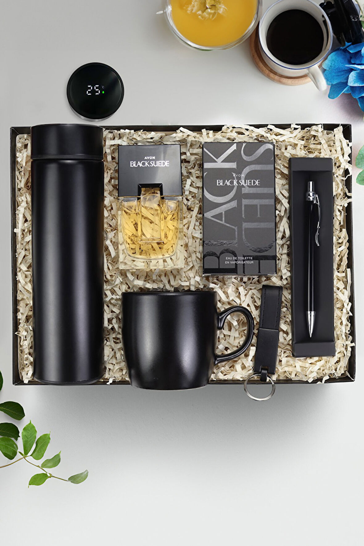 Dereceli Termos & Black Suede Erkek Parfüm & Tükenmez Kalem & Mat Kupa & Anahtarlık Hediye Seti