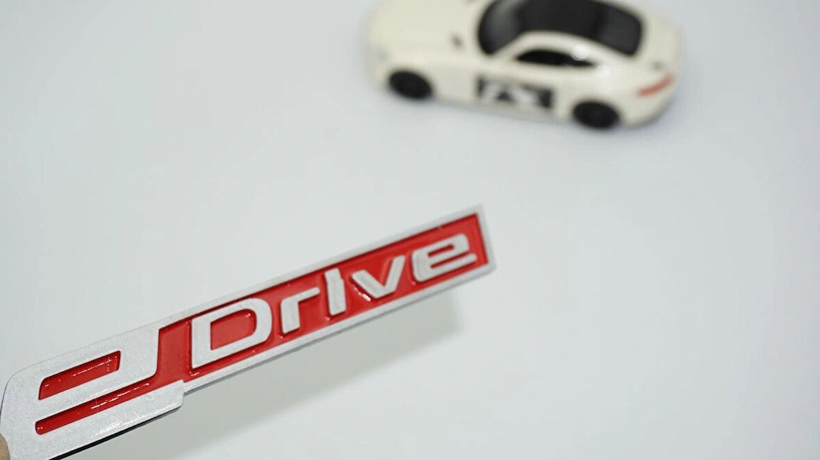 DK Tuning eDrive Bagaj Gri Kırmızı 12,5cm Yeni Nesil Yazı Bmw İle Uyumlu