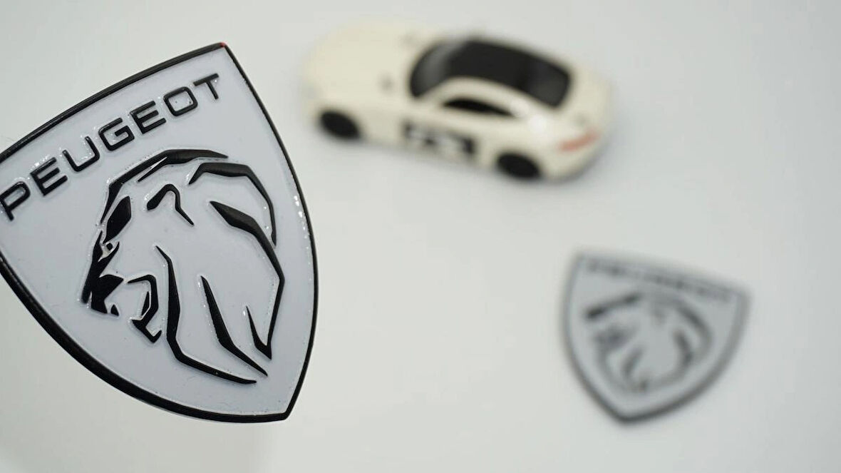 DK Tuning Peugeot Yeni Gri Siyah Çamurluk ABS Logo Arma Seti