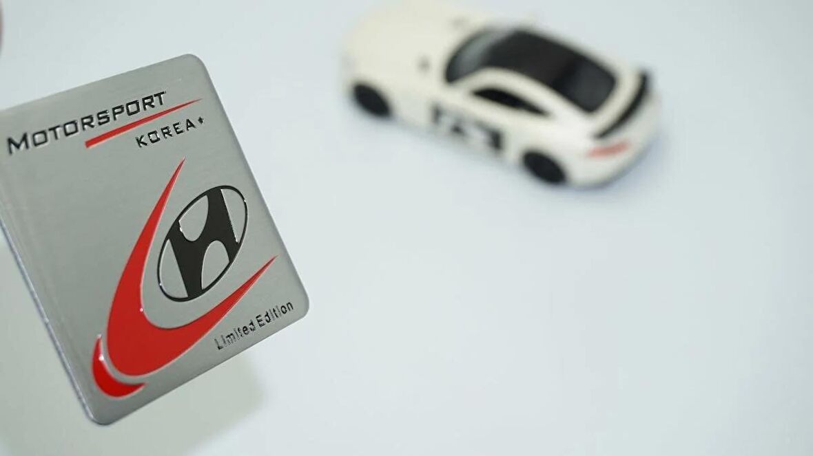 DK Tuning Motorsport Logo Krom Metal Body Plaka Hyundai İle Uyumlu